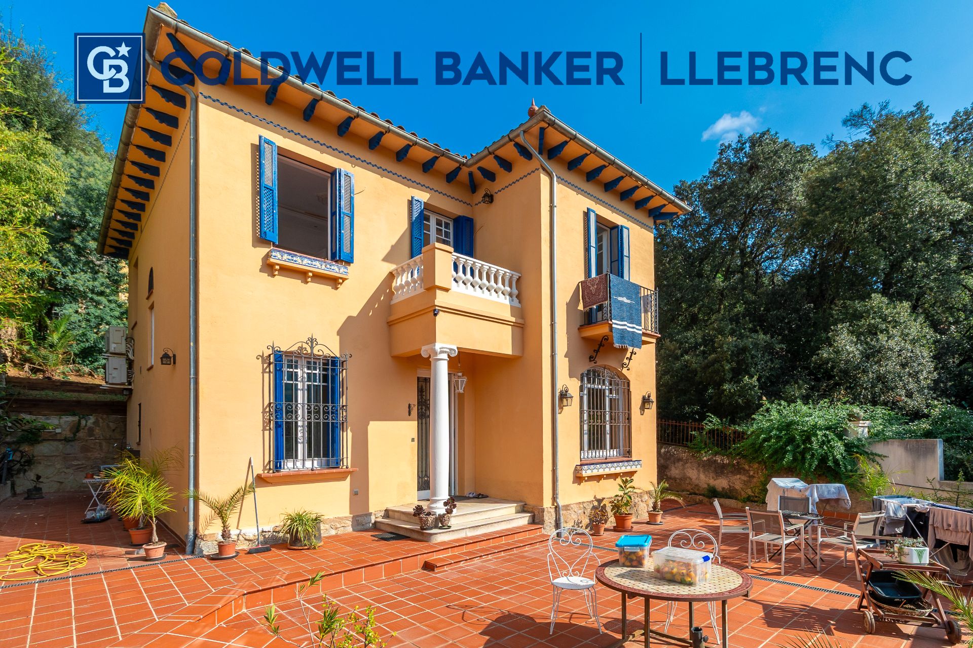 Vista exterior de Casa o chalet de alquiler en  Barcelona Capital con Aire acondicionado, Calefacción y Jardín privado