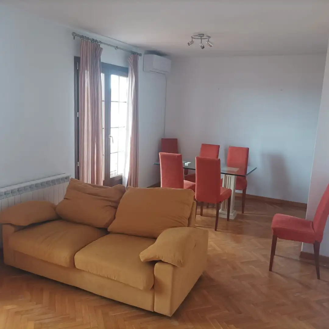 Sala de estar de Ático en venta en Quintanar de la Orden con Aire acondicionado, Calefacción y Parquet
