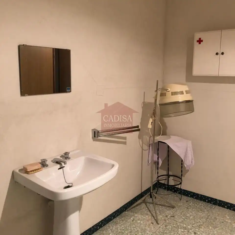Baño de Casa o chalet en venta en Santiago de la Puebla con Calefacción, Terraza y Trastero