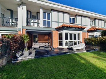 Reihenhaus mit Garten zum Verkauf in La Magdalena