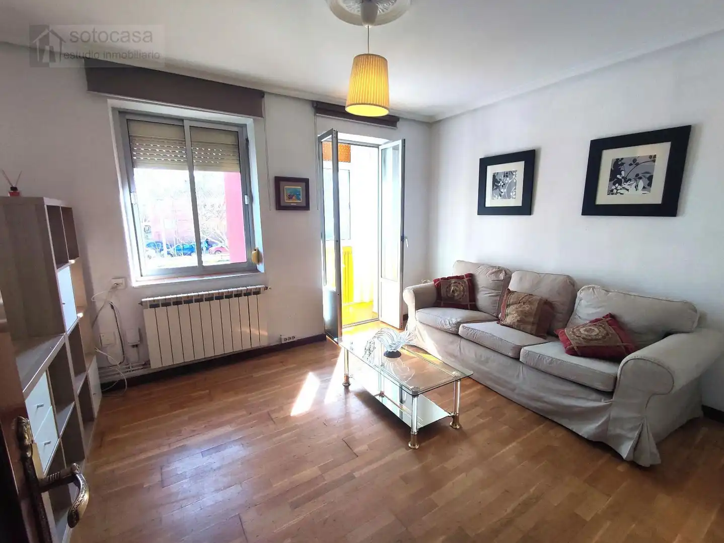 Sala d'estar de Pis en venda en Valladolid amb Calefacció, Terrassa i Moblat