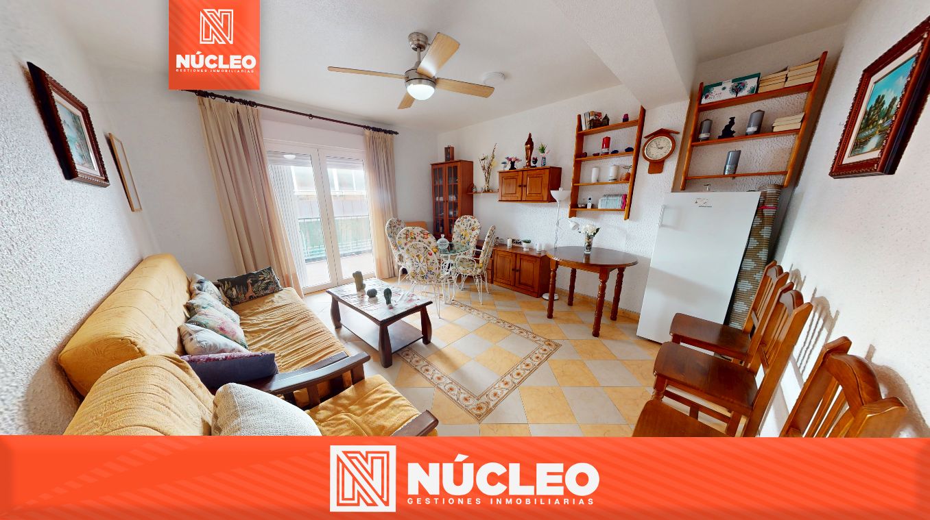 Living room of Flat for sale in Torrevieja  with Terrace, Furnished and Oven
