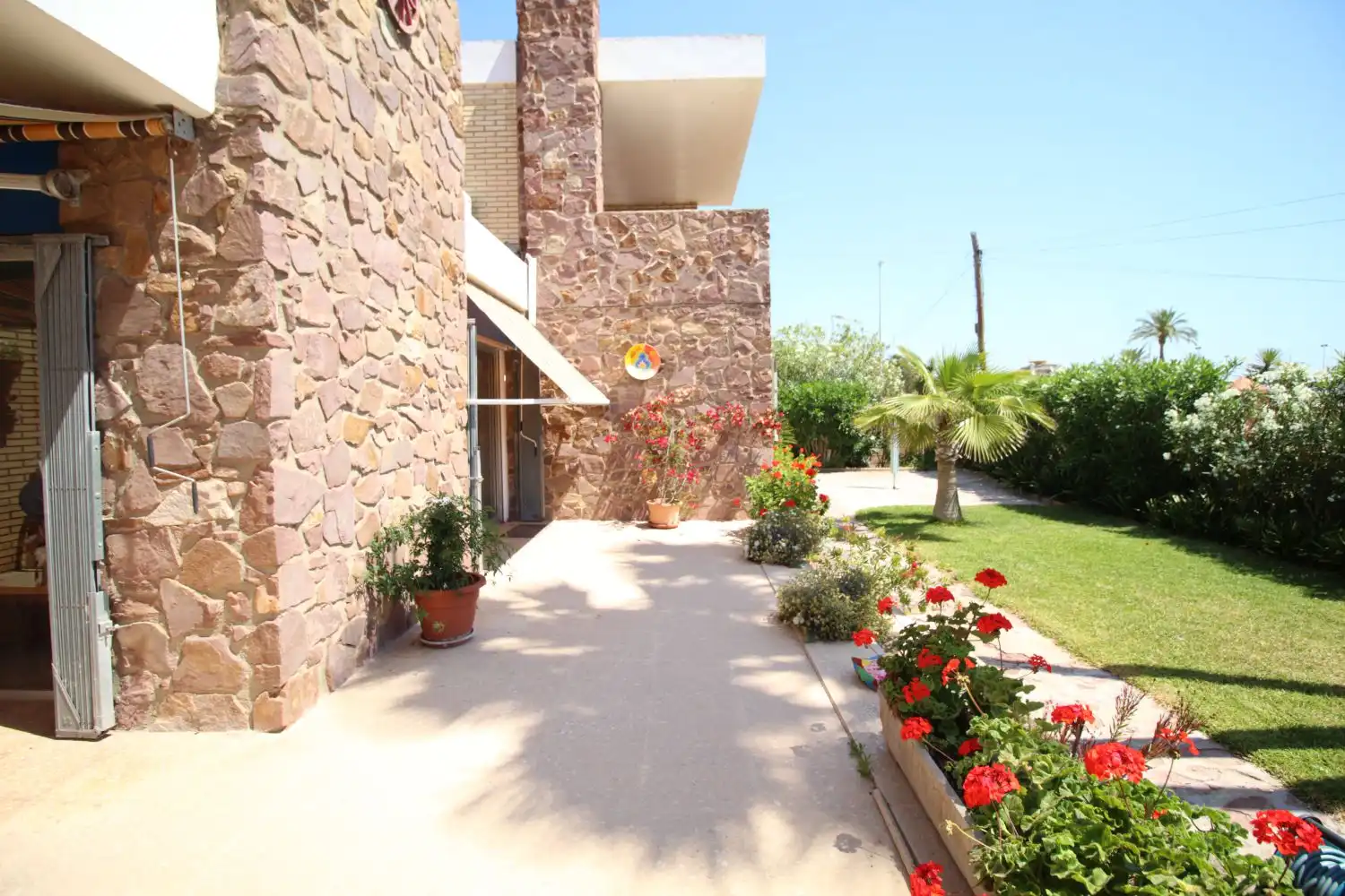 Vista exterior de Casa o chalet en venta en Almenara con Aire acondicionado, Calefacción y Jardín privado