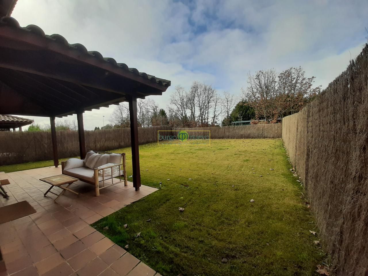 Casa o xalet en venda en Valverde de la Virgen amb Calefacció, Jardí privat i Parquet