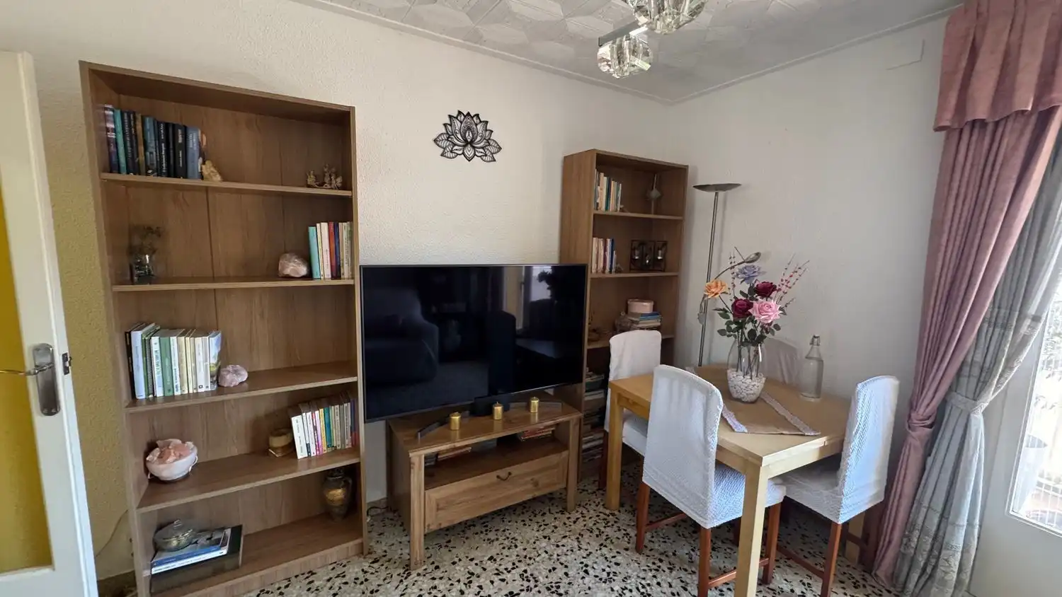 Sala d'estar de Pis en venda en Montcada i Reixac