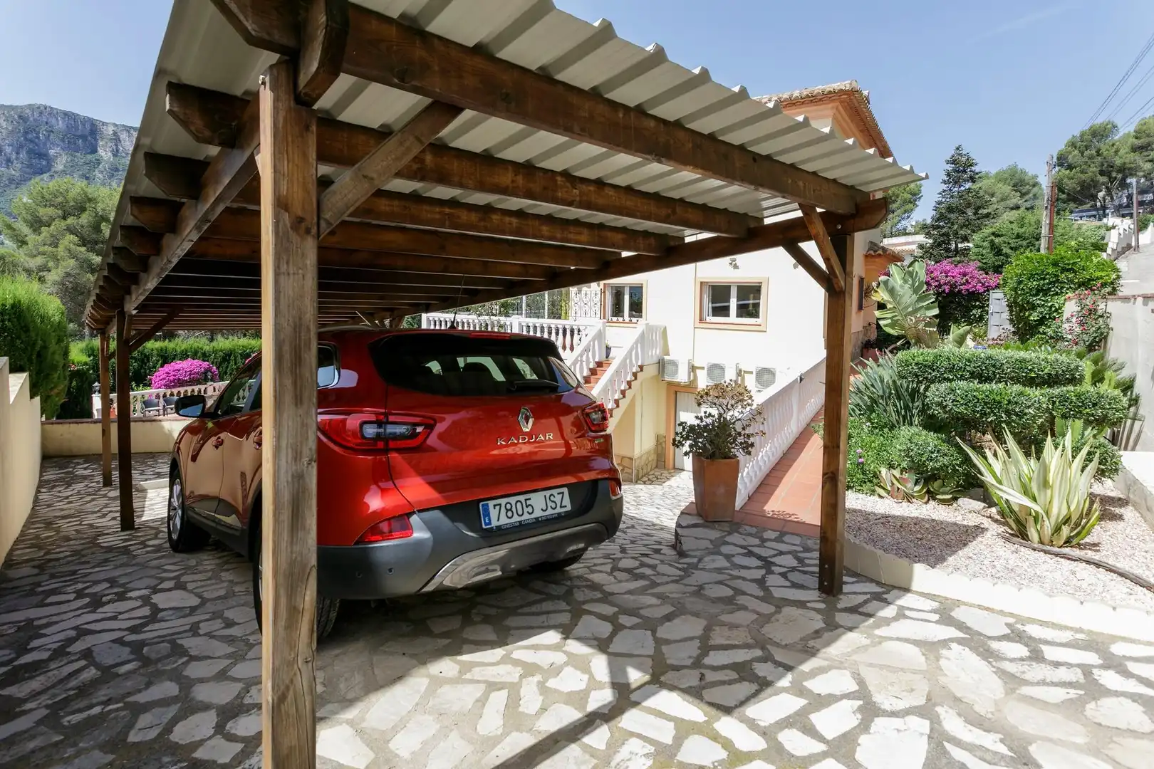 Parking of Houses for sale in Barx  with Air Conditioner, Heating and Private garden