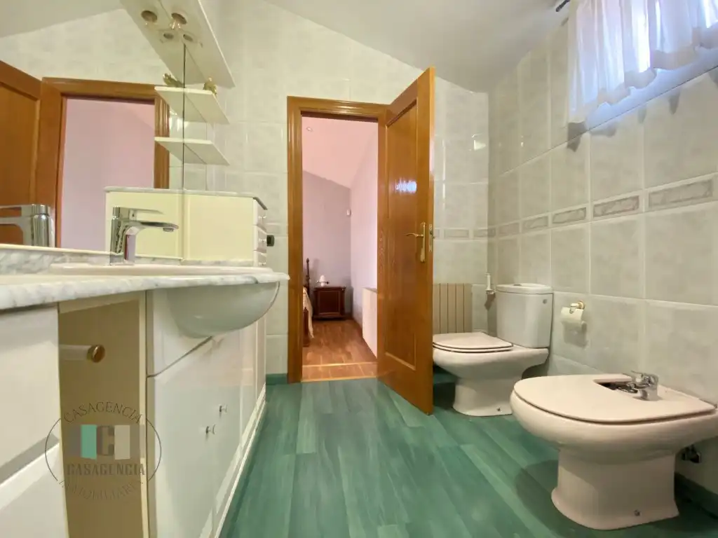 Duplexes for sale in Calle Poeta Verdaguer, Hospital - Plaza del Real