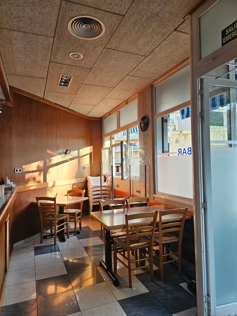 Local en venta en Blanes con Aire acondicionado, Terraza y Amueblado