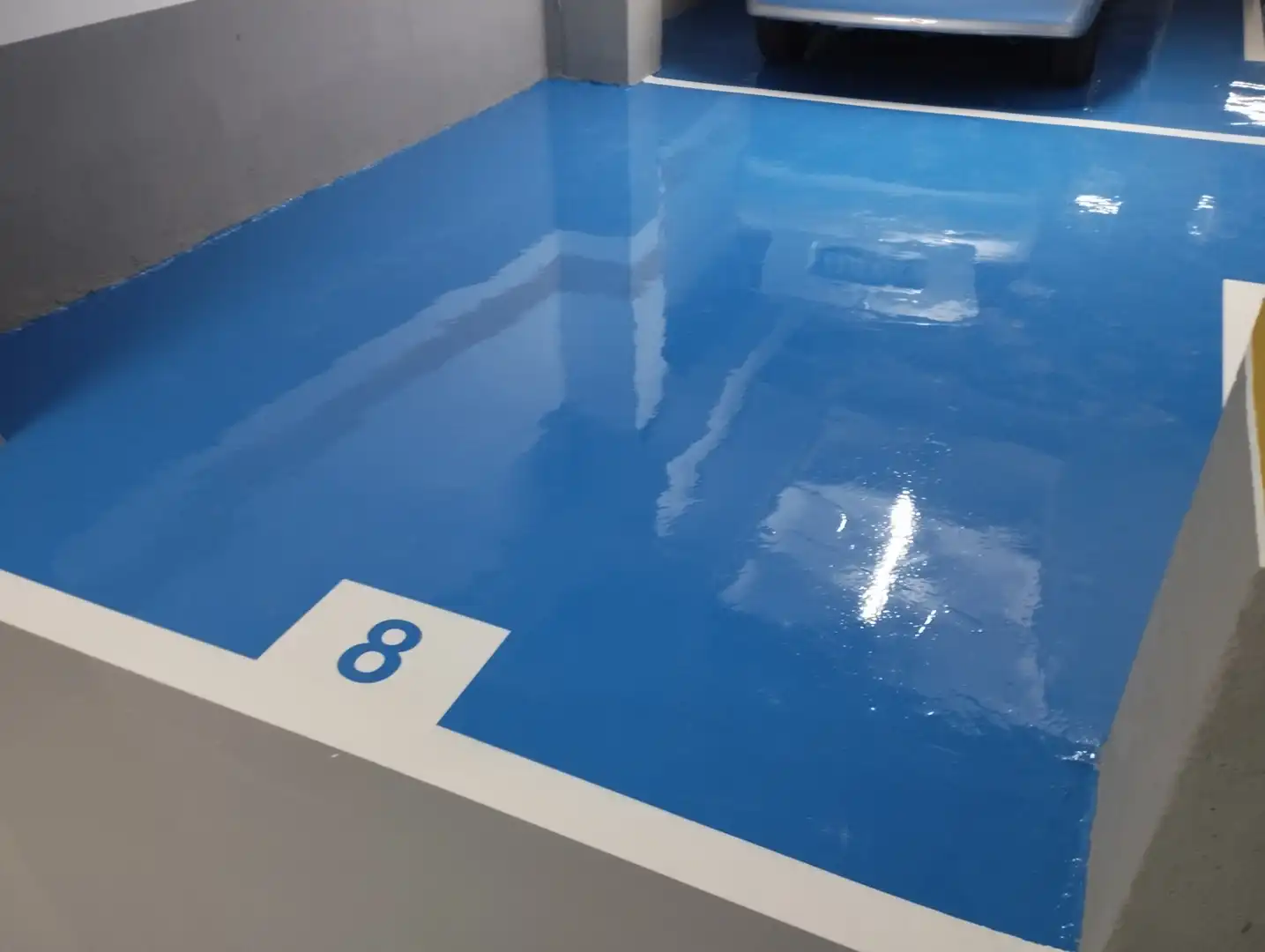 Schwimmbecken von Garage zur Miete in Zaragoza