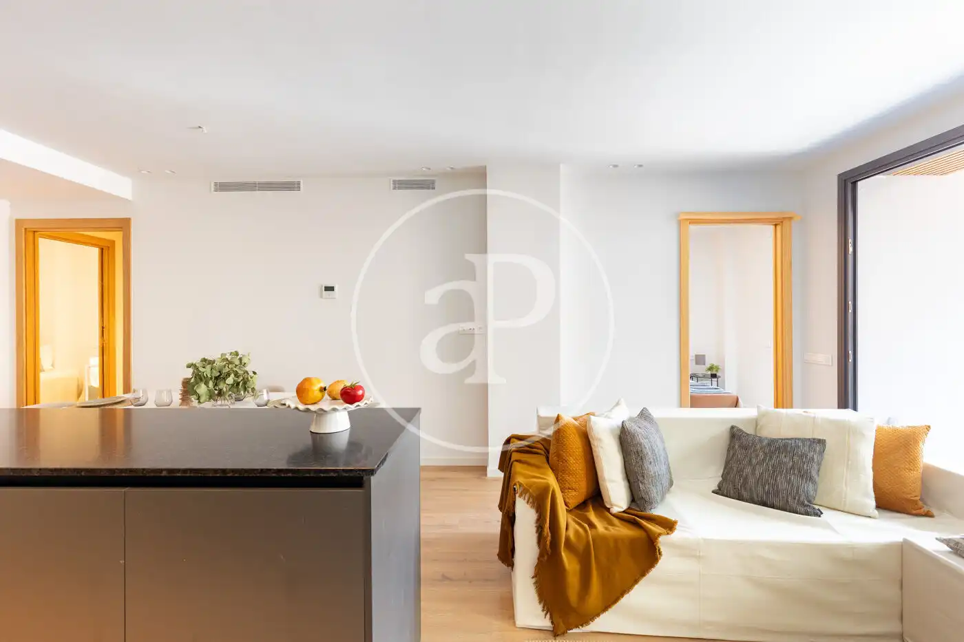 Living room of Flat for sale in Sant Cugat del Vallès  with Air Conditioner, Heating and Terrace