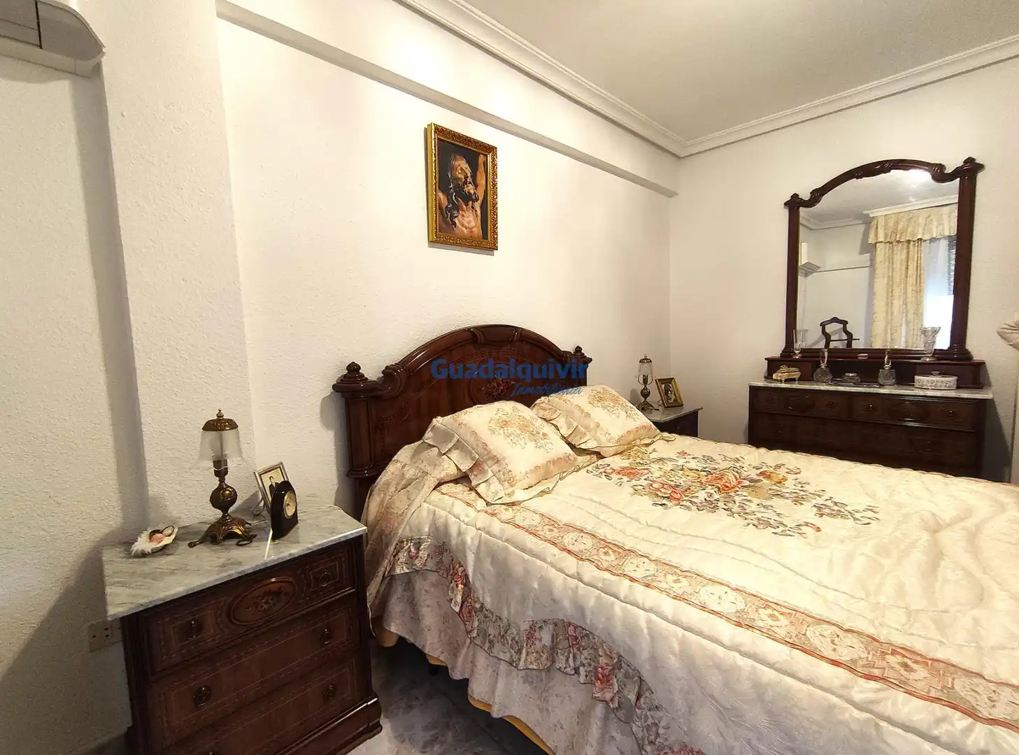 Bedroom of Flat for sale in Sevilla  with Air Conditioner