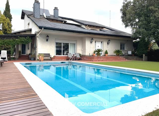 Casa-chalet en Venta en Mira-sol