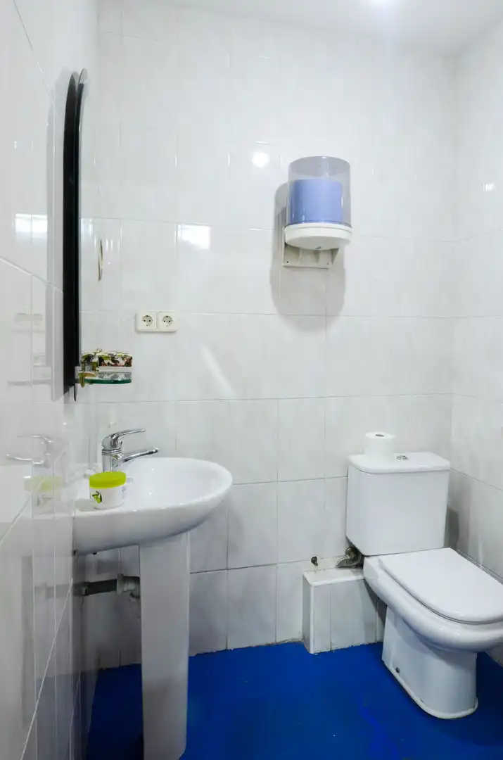 Baño de Nave industrial en venta en Villanueva de la Cañada