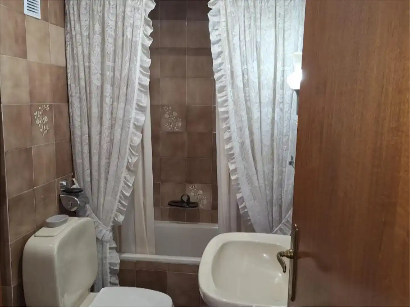Badezimmer von Wohnung zum Verkauf in Málaga Capital mit Klimaanlage und Balkon