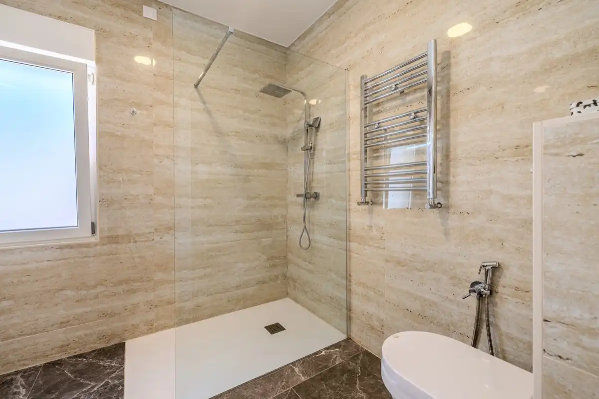 Bathroom of Houses for sale in Dénia  with Air Conditioner, Heating and Private garden