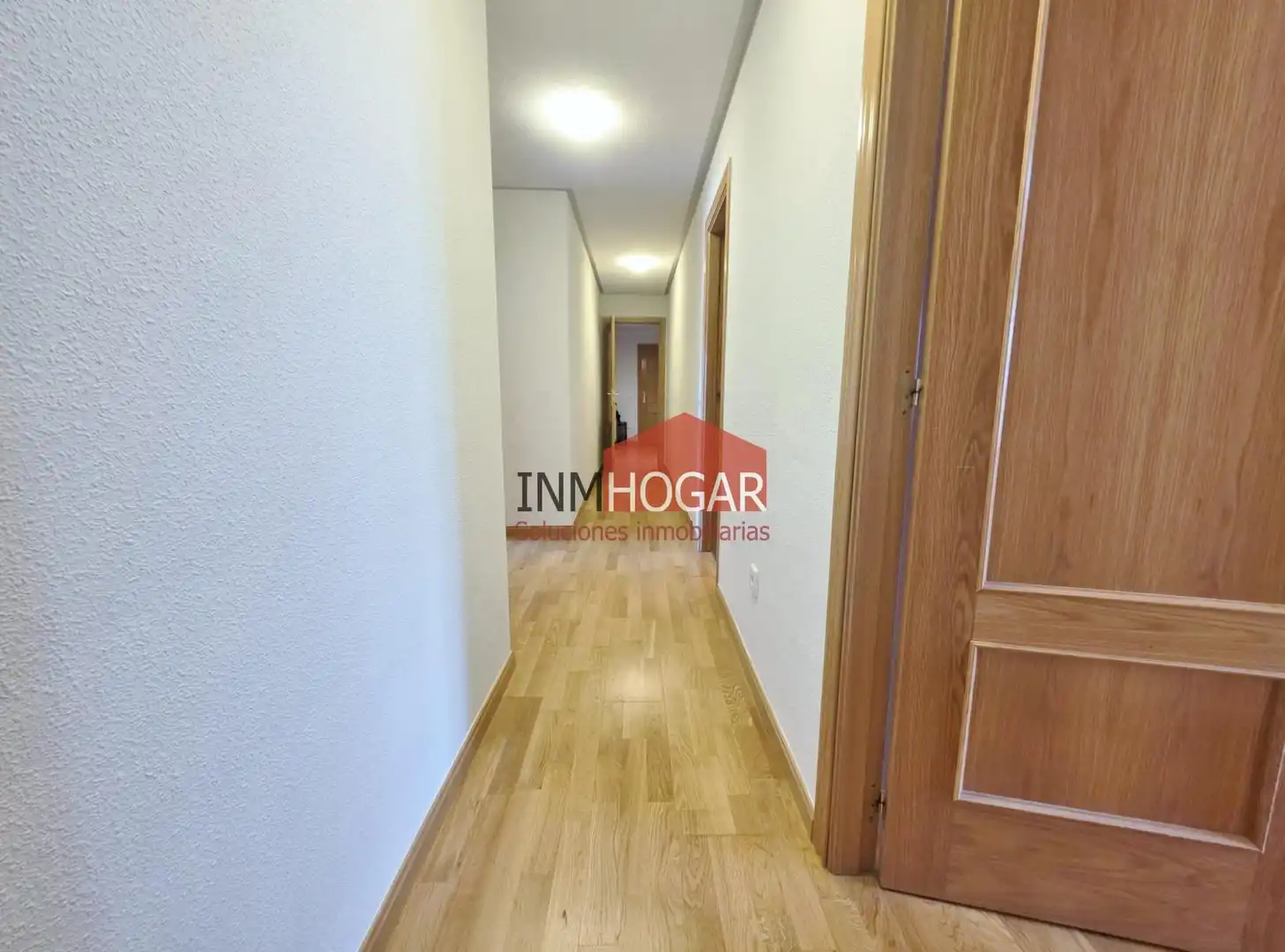 Wohnung zum Verkauf in Ávila mit Heizung, Parkett und Terrasse
