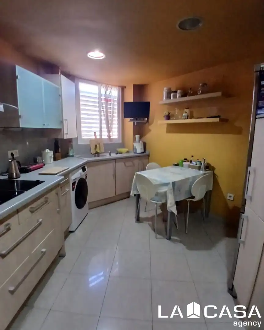 Appartamento con piscina in vendita a Calle Cueva de Menga, imagen 35