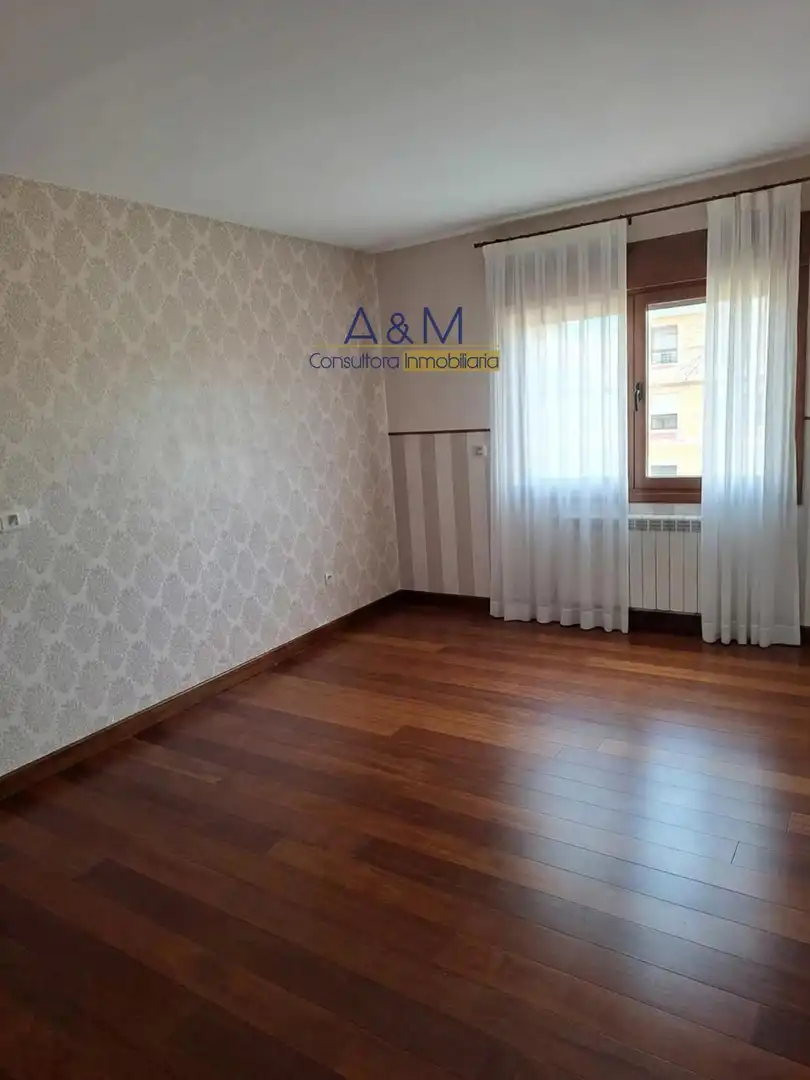 Dormitori de Àtic en venda en Tordesillas amb Aire condicionat, Calefacció i Parquet