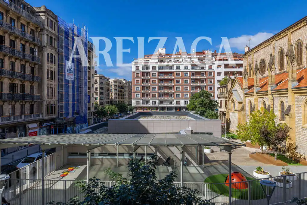 Terraza de Piso en venta en Gros