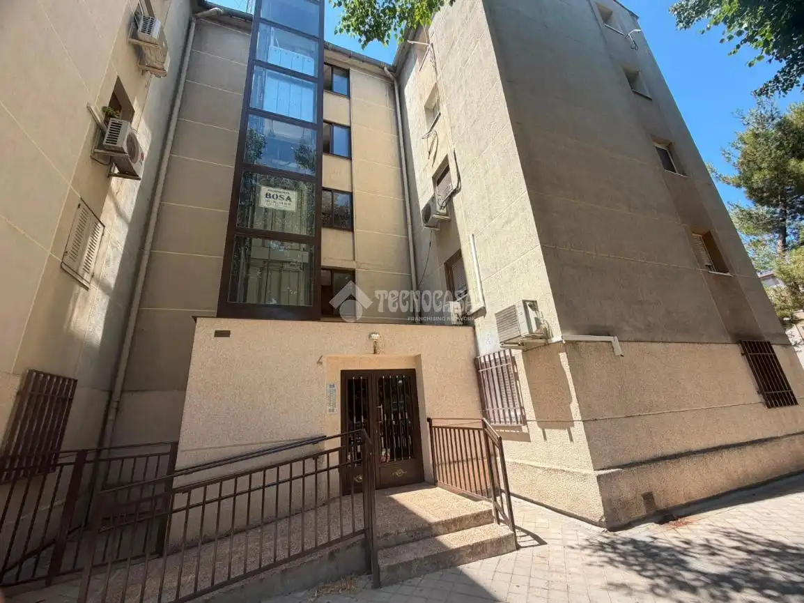 Vista exterior de Pis en venda en Madrid