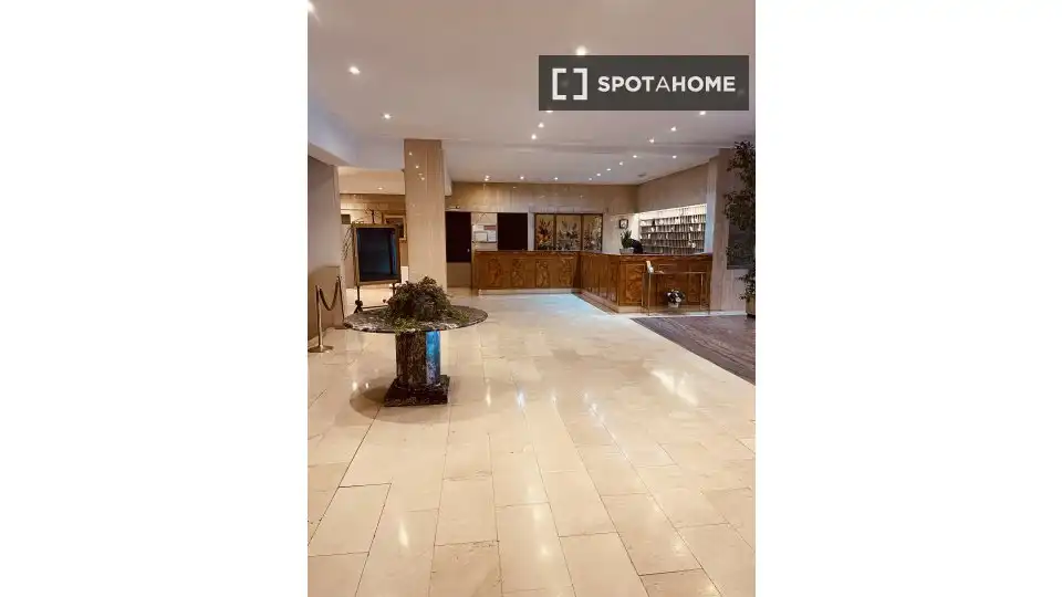 Piso con terraza en alquiler en Chamartín, imagen 5