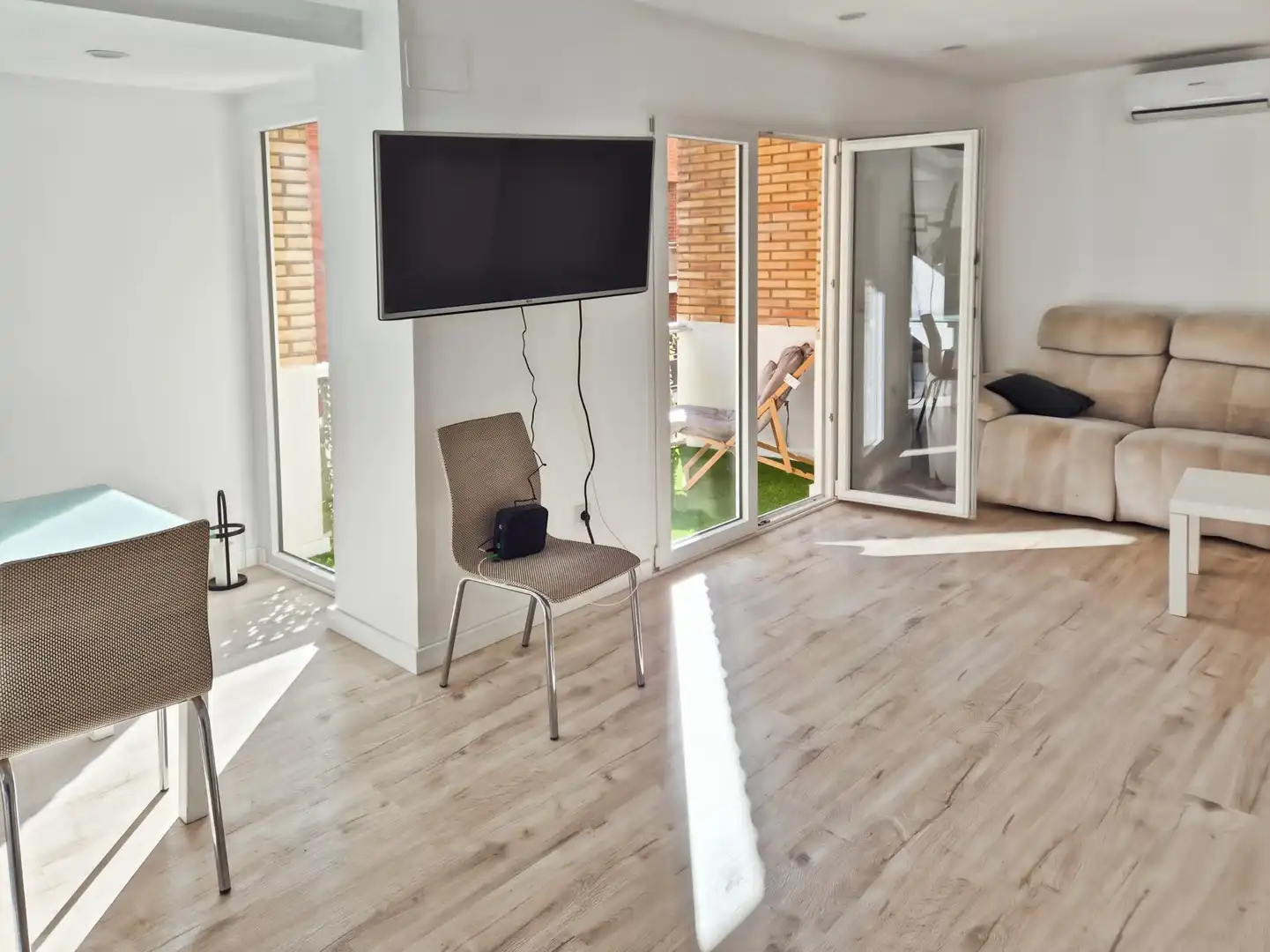 Sala de estar de Apartamento de alquiler en Sagunto / Sagunt con Calefacción, Amueblado y Balcón