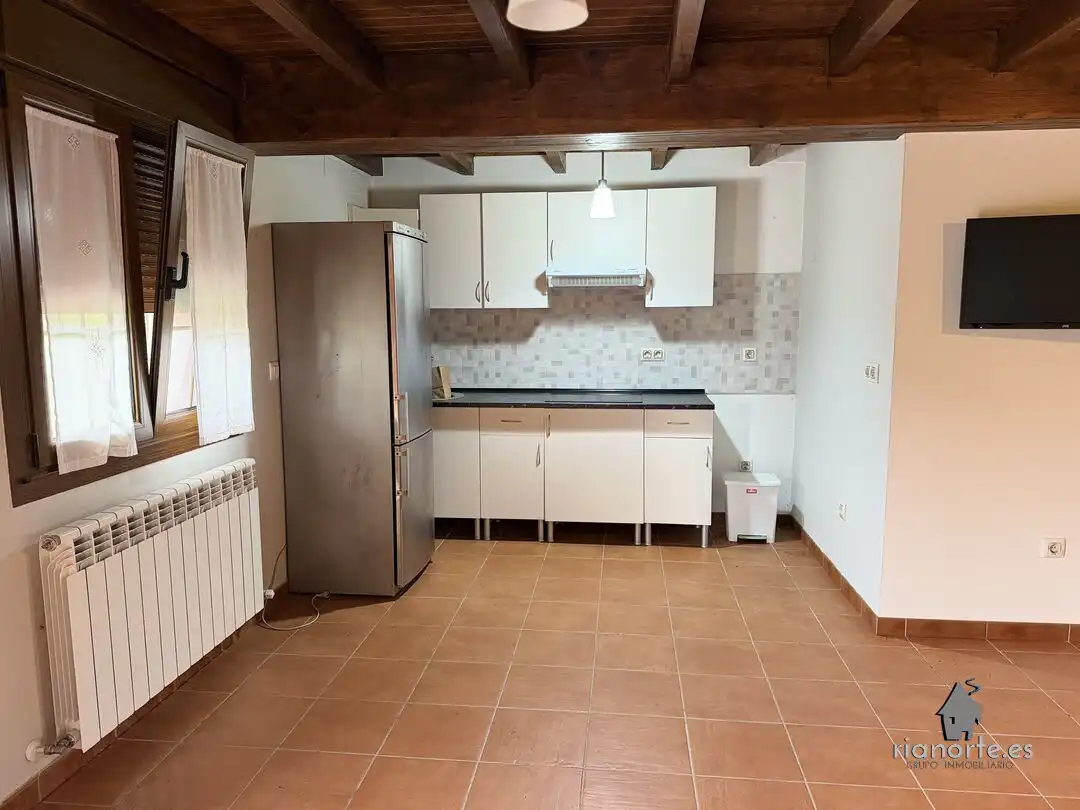 Cuina de Casa o xalet en venda en Llanes amb Calefacció, Jardí privat i Terrassa
