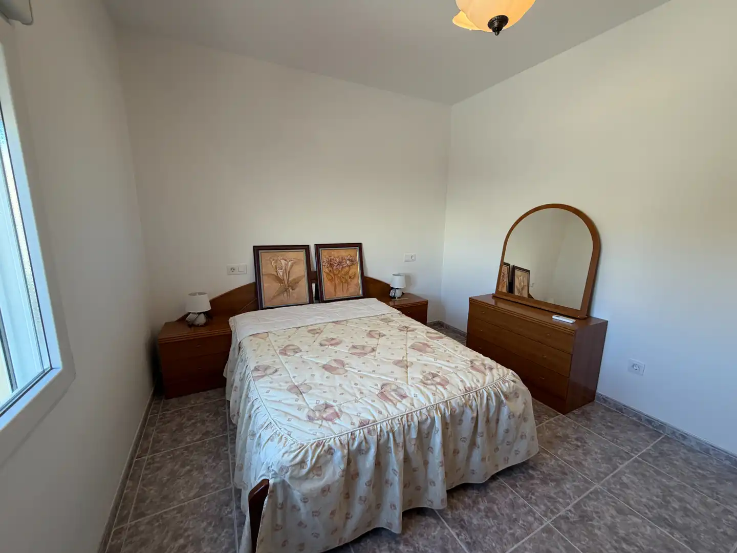 Habitación de Piso de alquiler en Úbeda con Aire acondicionado, Trastero y Amueblado