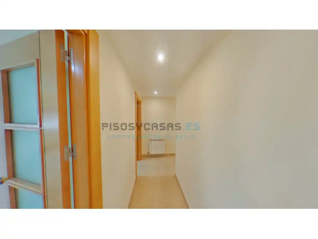 Flat for sale in Tauste  with Air Conditioner, Oven and Washing machine