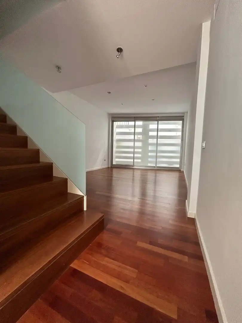 Dúplex de alquiler en Sevilla con Aire acondicionado, Calefacción y Parquet