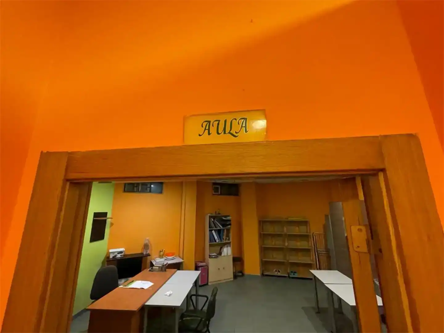 Commercial properties for rent in Melide