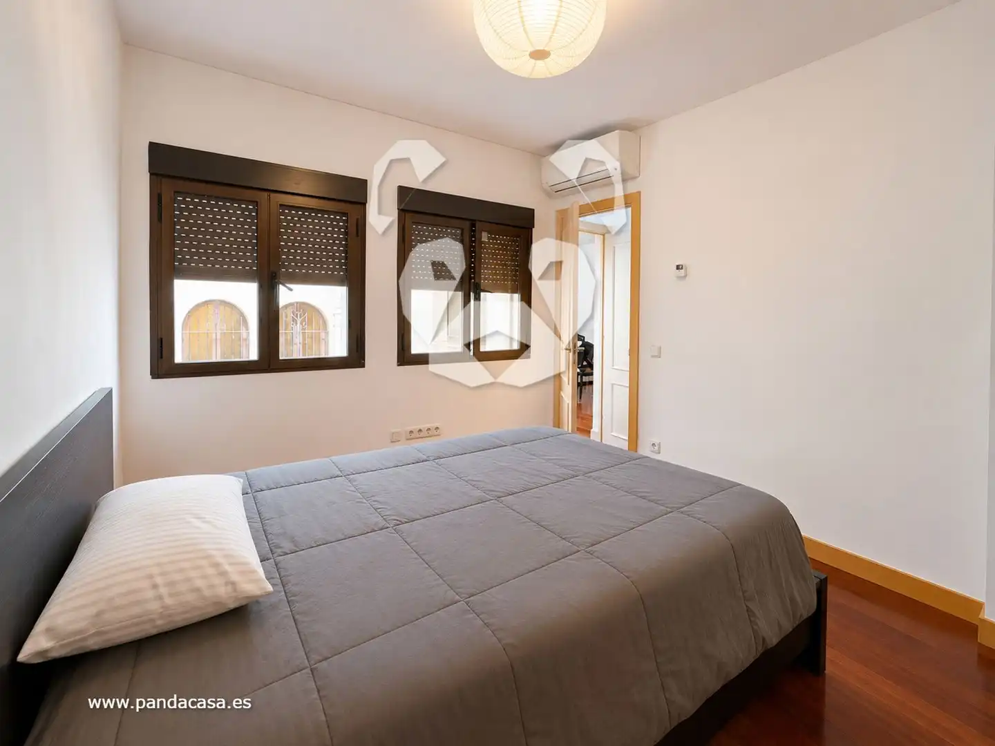 Bedroom of Flat for rent in Madrid  with Air Conditioner, Heating and Furnished