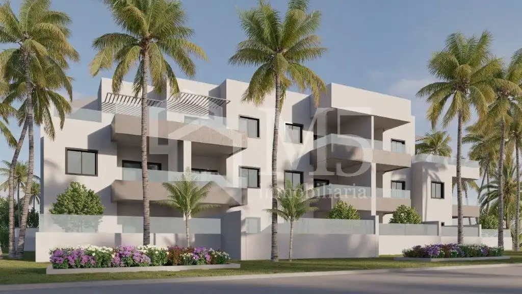 Piso con piscina en venta en Almayate, imagen 3
