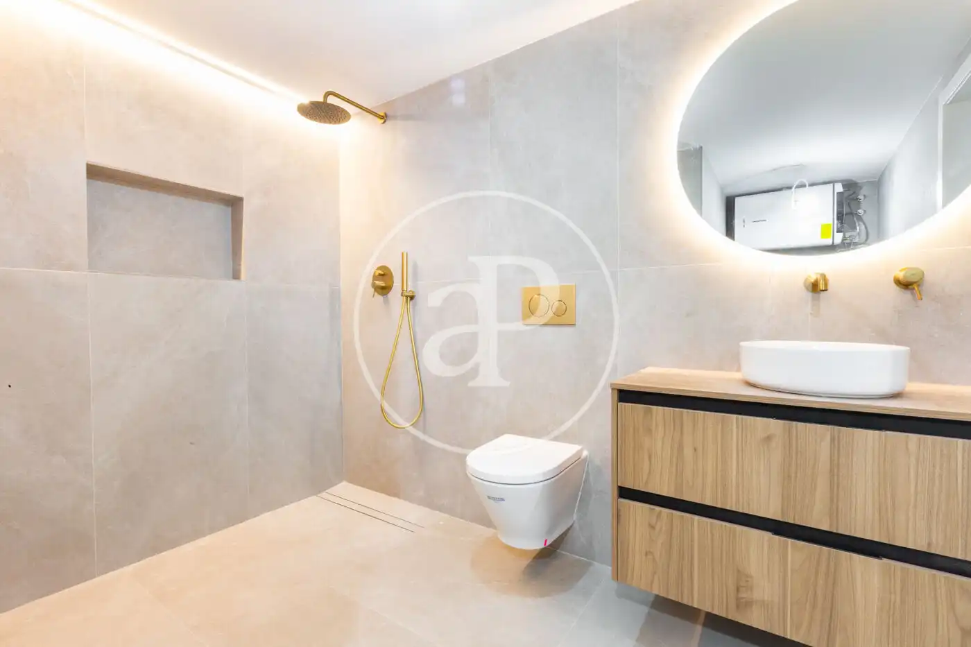Baño de Piso en venta en Valencia con Aire acondicionado, Calefacción y Trastero