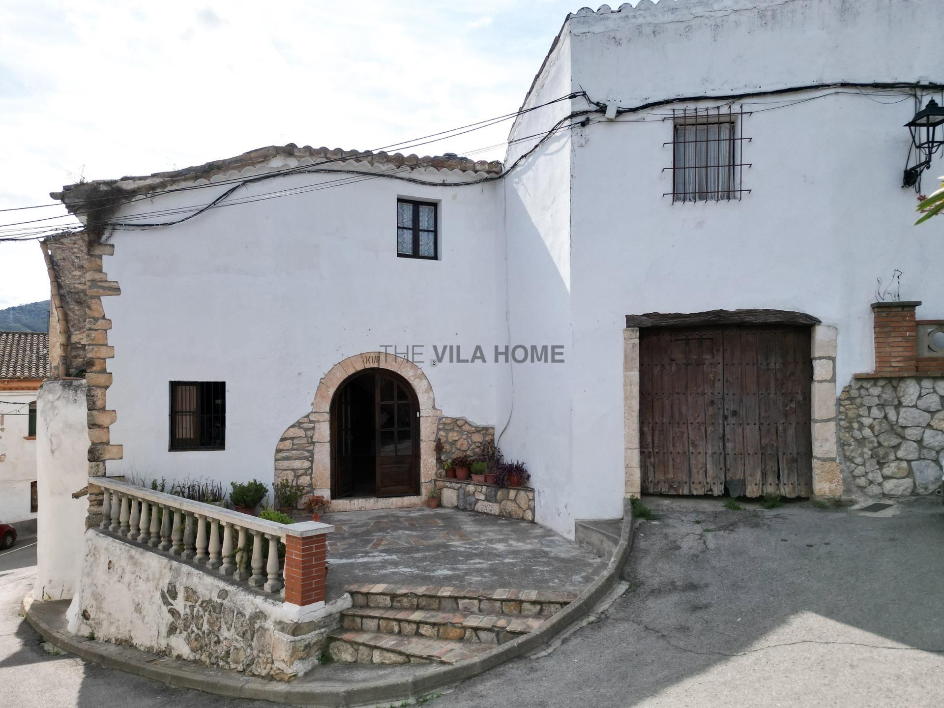 Country house for sale in Canyelles