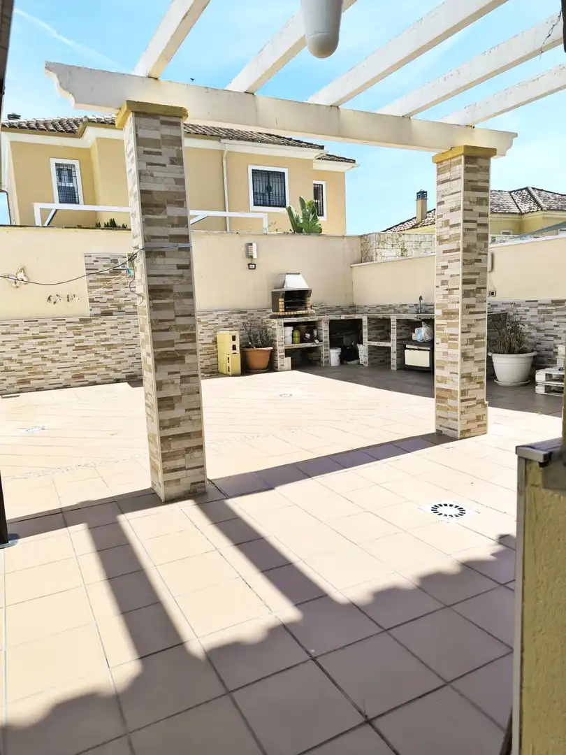 Terraza de Casa adosada en venta en Málaga con Aire acondicionado, Calefacción y Jardín privado