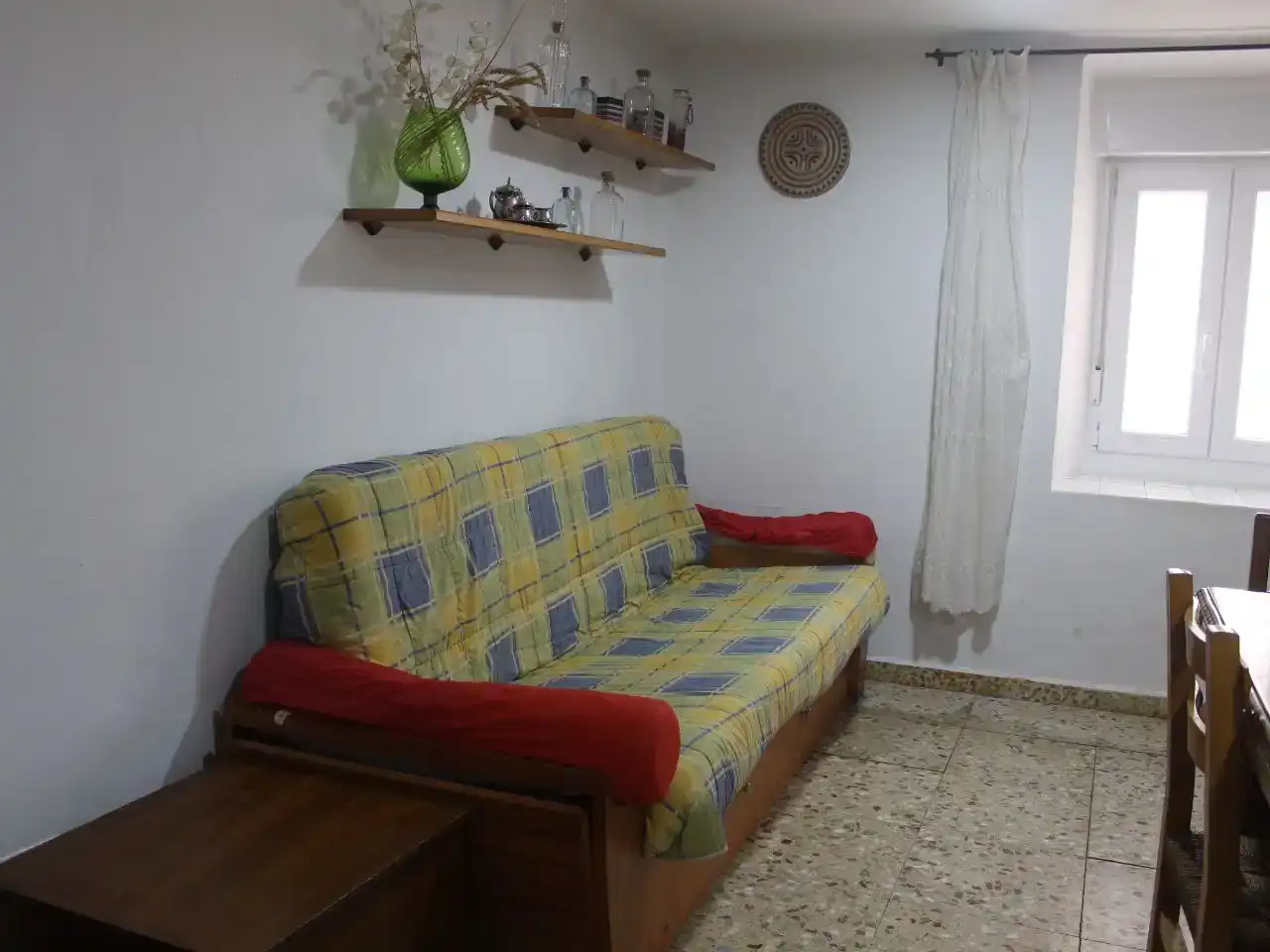 Sala d'estar de Casa adosada en venda en Castrillo de Villavega amb Moblat