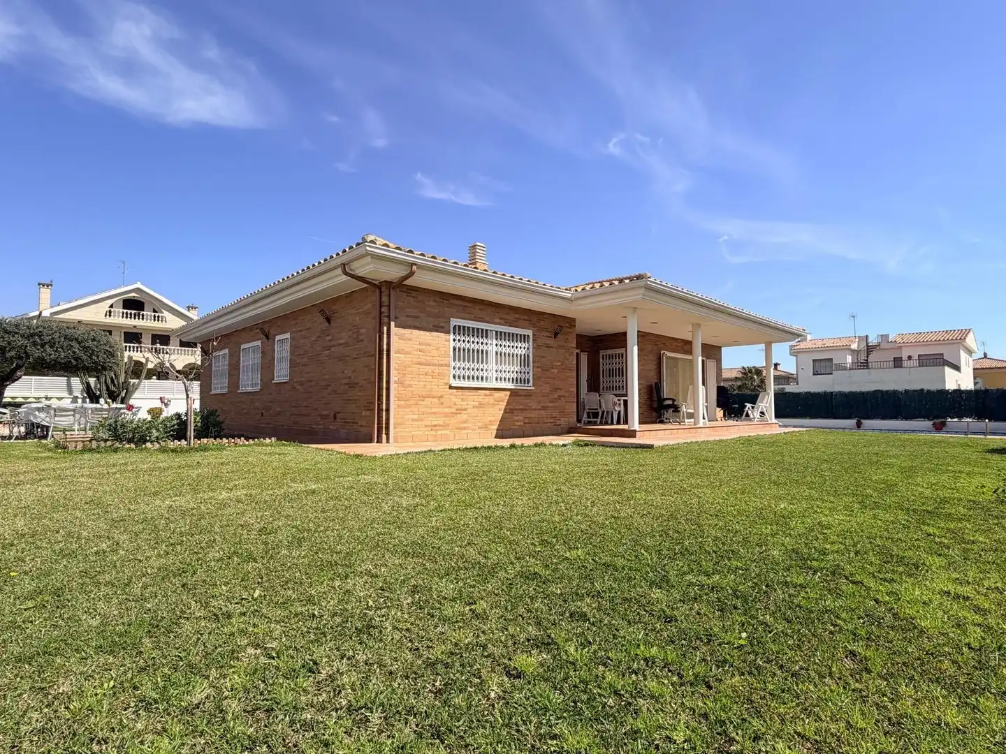 Vista exterior de Casa o chalet en venta en El Vendrell con Calefacción, Jardín privado y Piscina