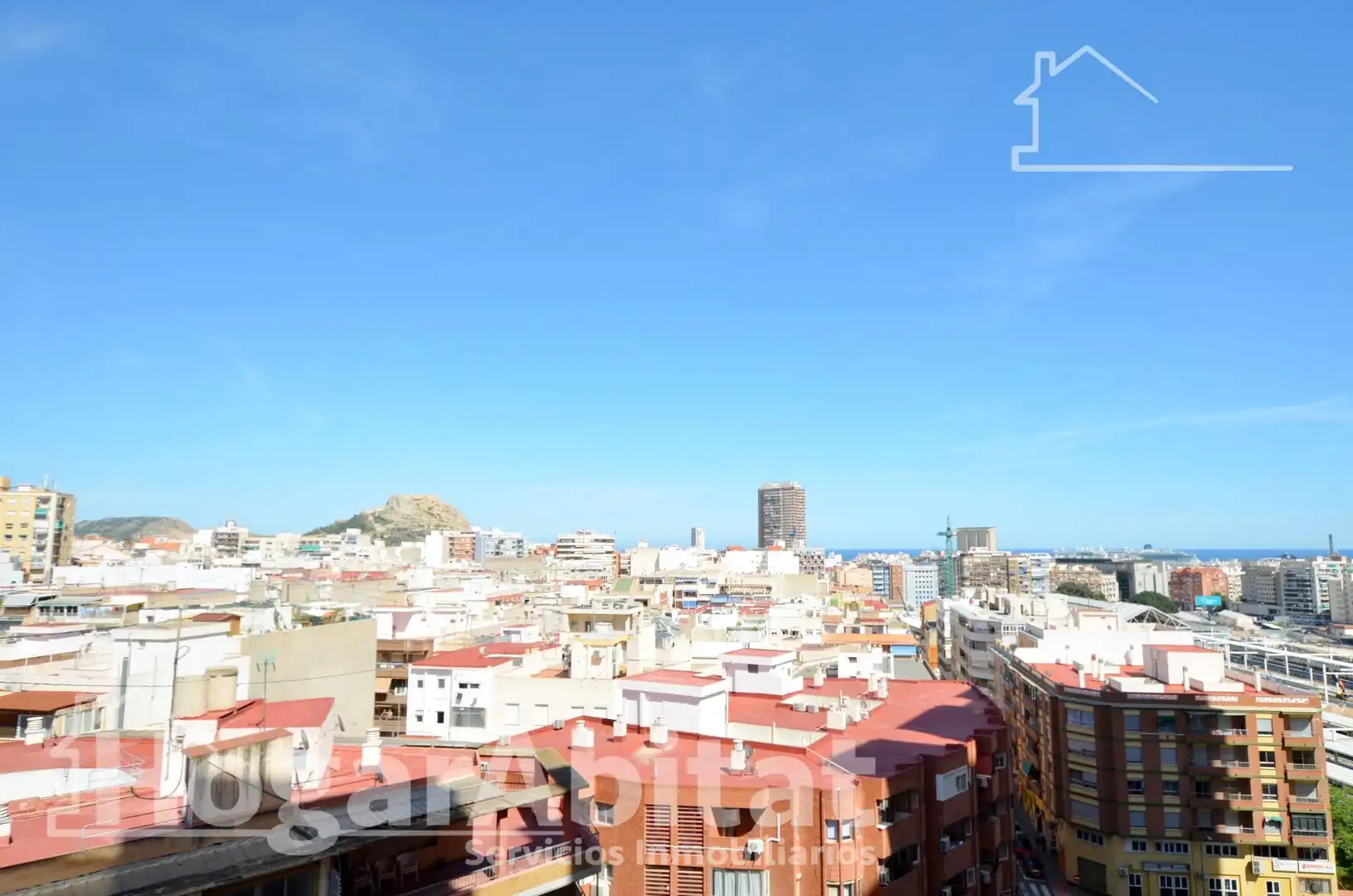 Außenansicht von Wohnung zum Verkauf in Alicante / Alacant mit Klimaanlage, Heizung und Terrasse