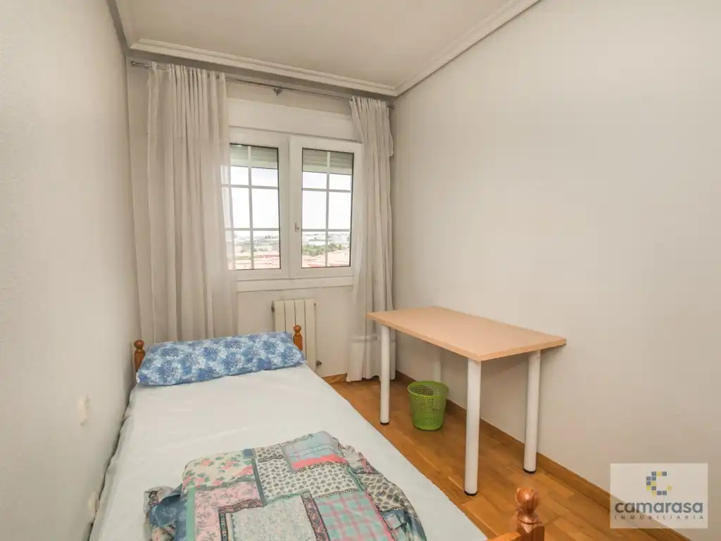 Bedroom of Flat for rent in Ávila  with Heating