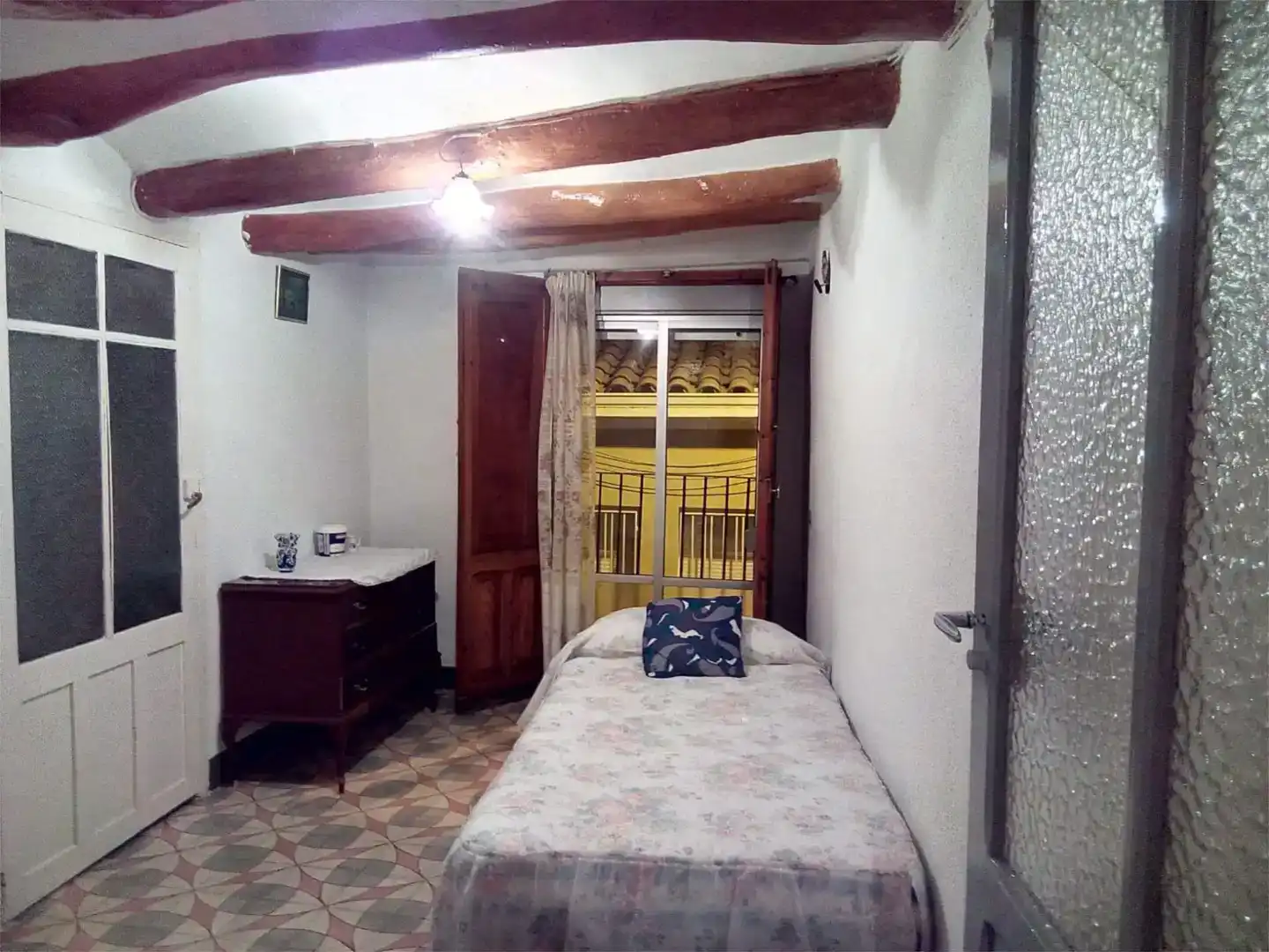 Habitación de Casa adosada en venta en Alcorisa con Trastero, Amueblado y Balcón