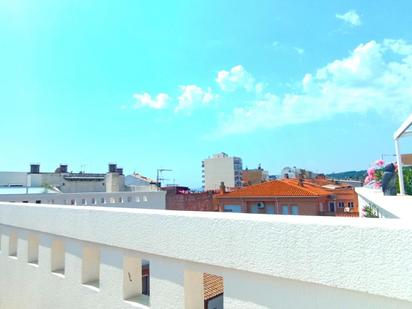 Vista exterior de Àtic en venda en Calonge amb Calefacció, Terrassa i Balcó