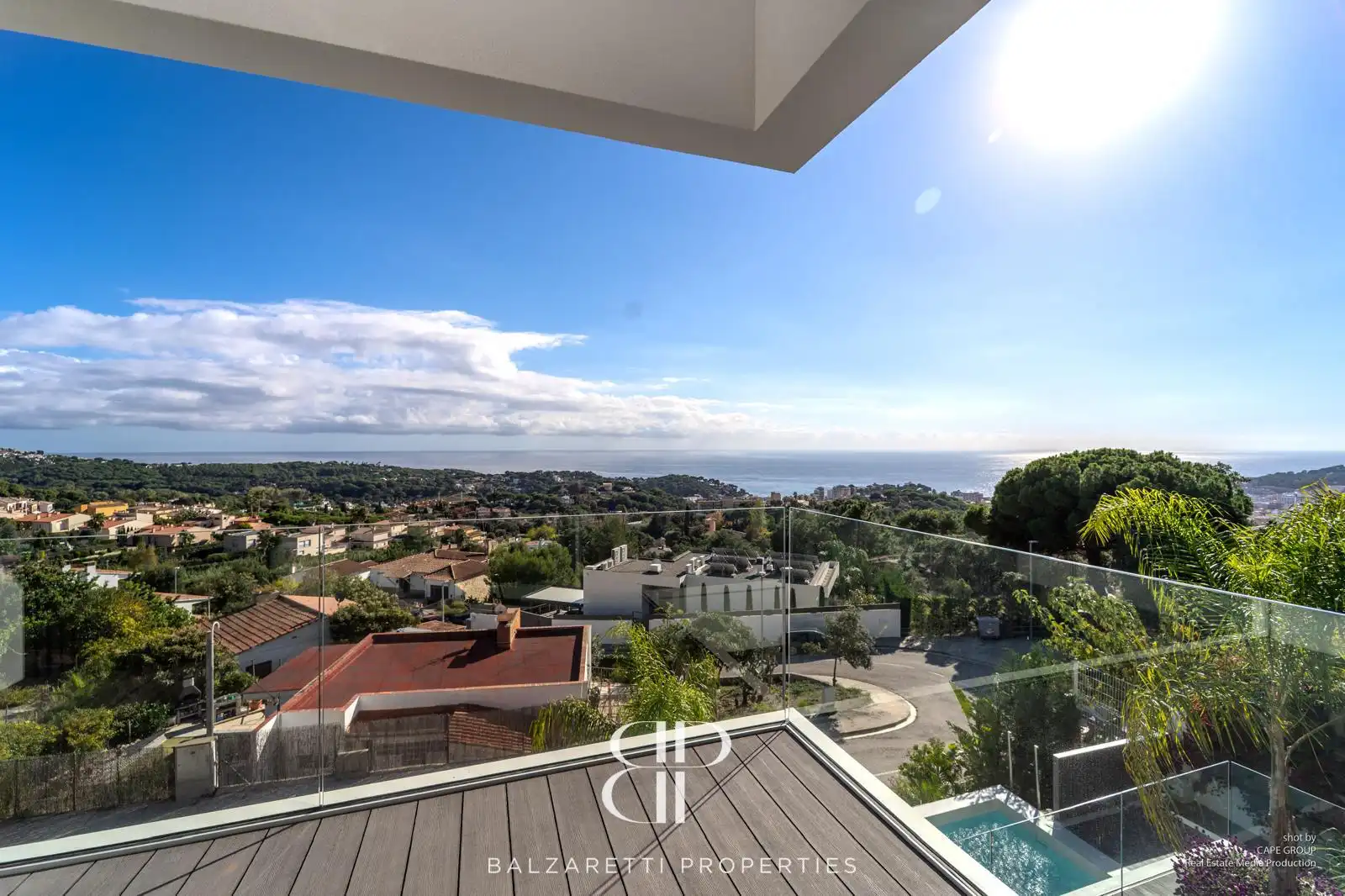 Vista exterior de Casa o xalet en venda en Lloret de Mar amb Aire condicionat, Calefacció i Jardí privat