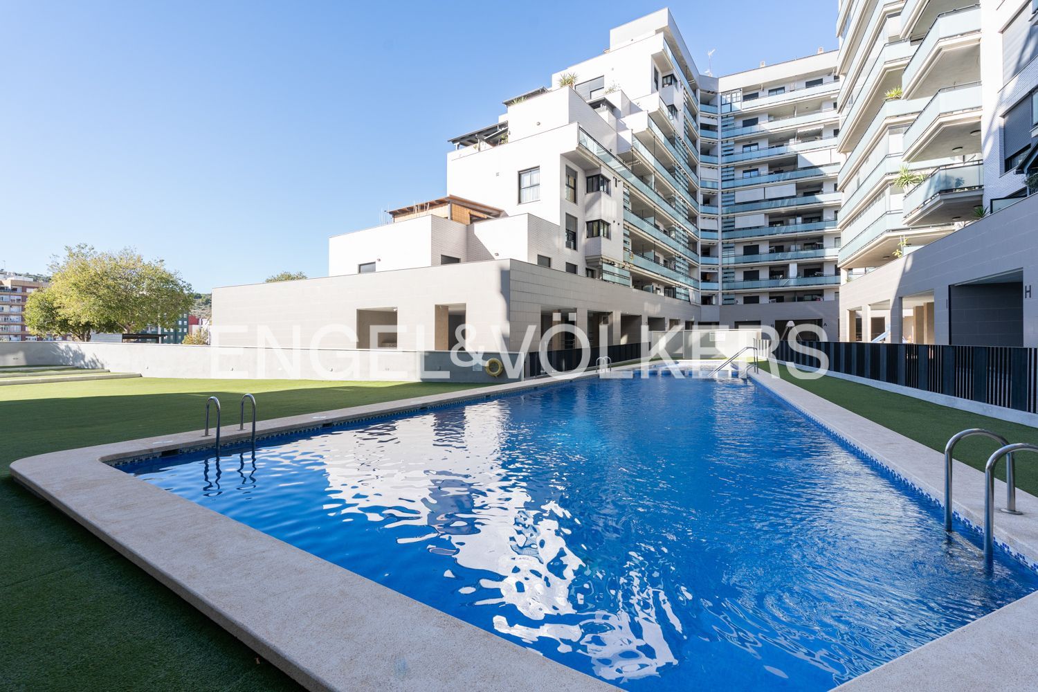 Piscina de Pis de lloguer en Sagunto / Sagunt amb Aire condicionat, Calefacció i Parquet