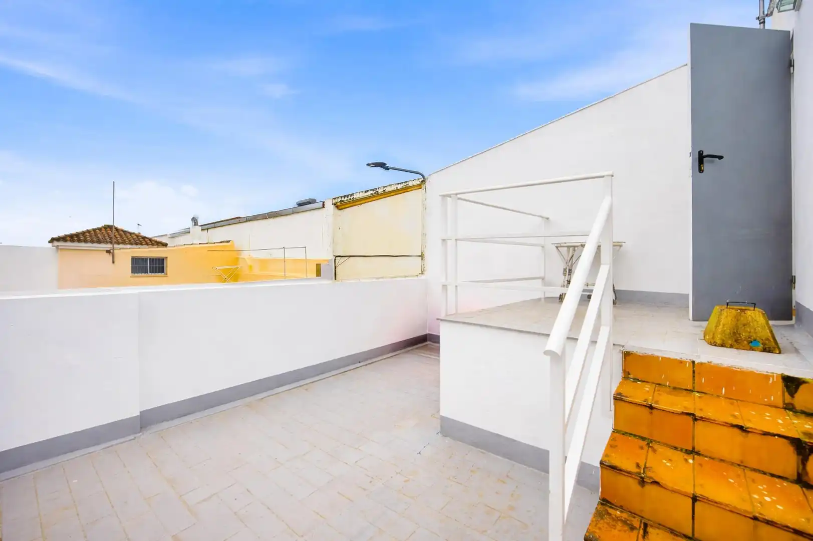 Terrace of Detached homes for sale in Chiclana de la Frontera  with Air Conditioner and Terrace
