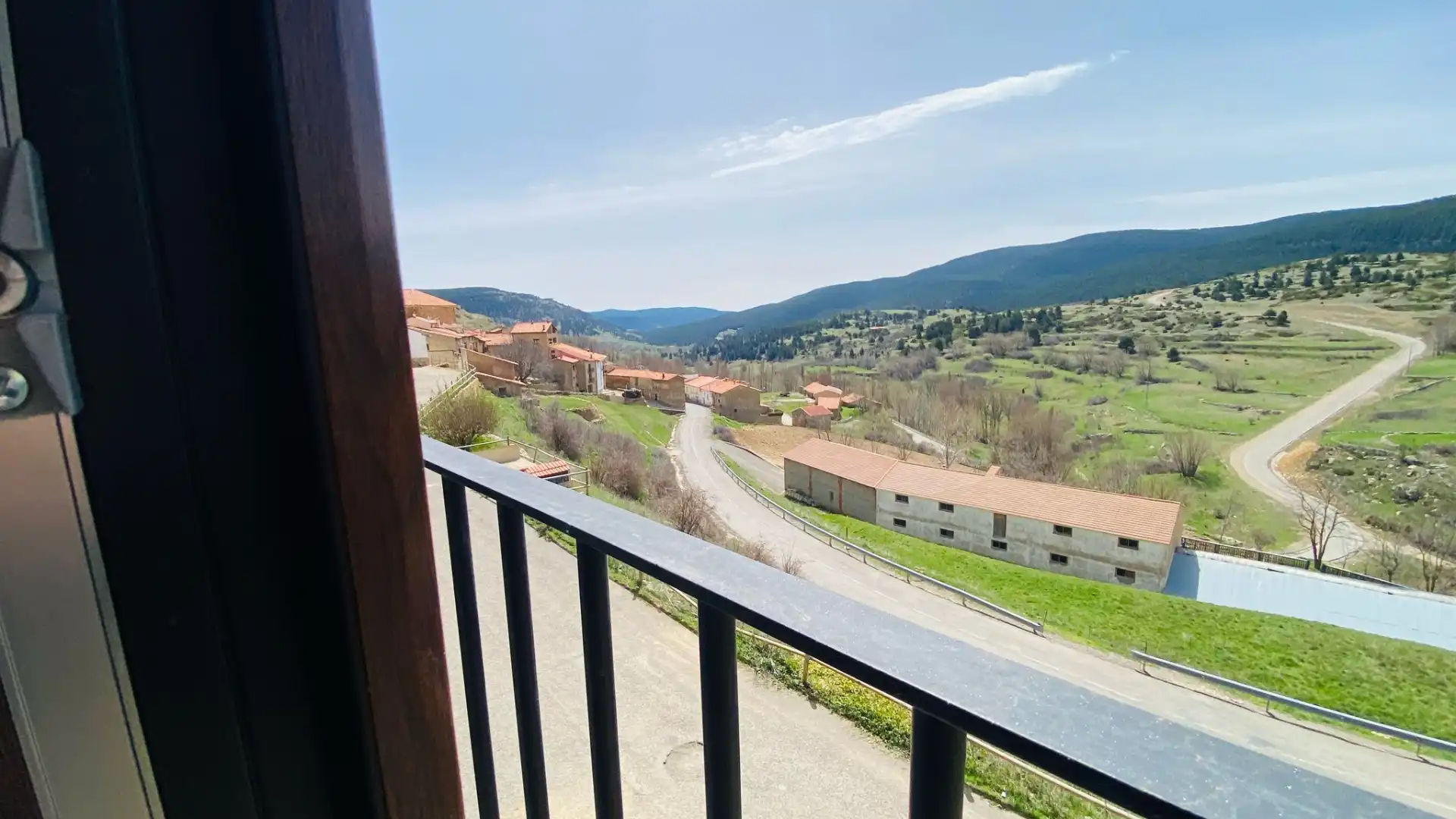 Vista exterior de Casa o chalet en venta en Valdelinares con Trastero, Amueblado y Balcón