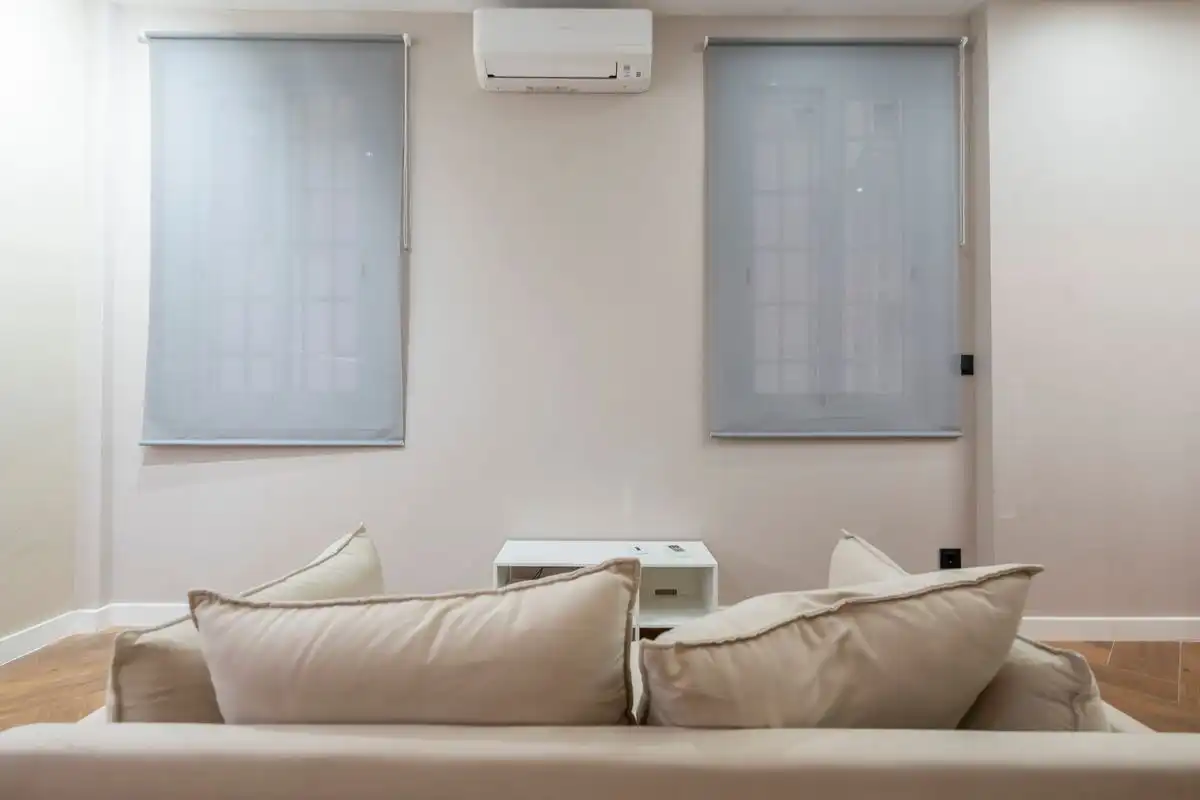 Wohnzimmer von Loft zum Verkauf in Madrid mit Klimaanlage, Heizung und Möbliert
