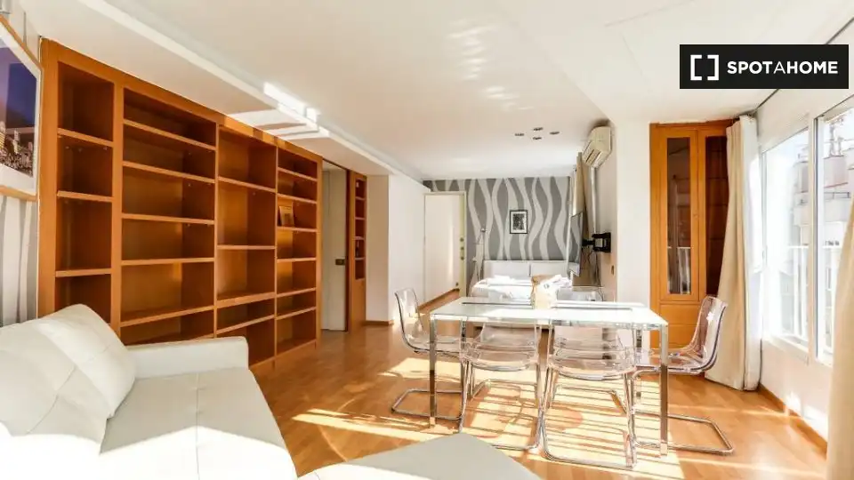 Piso con terraza en alquiler en Eixample, imagen 4
