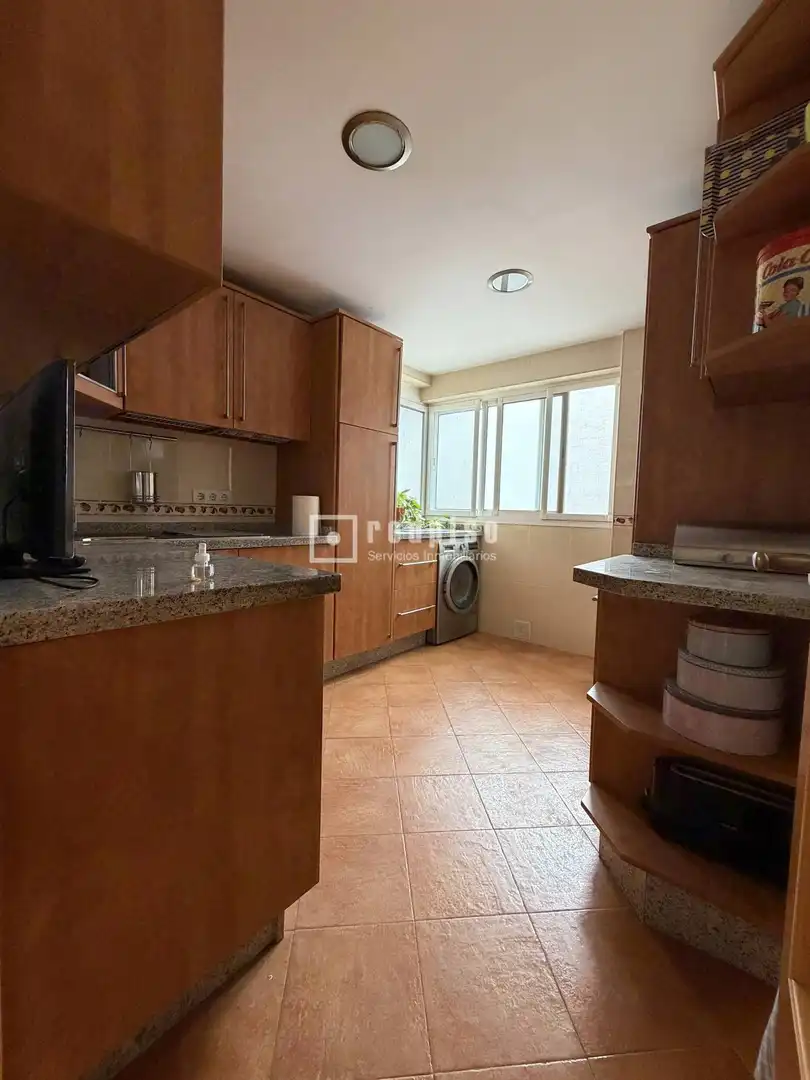 Cocina de Piso en venta en Málaga con Aire acondicionado y Amueblado