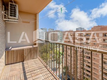 Flat with lift for sale in Algirós